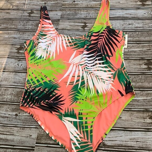 🔥🔥SALE🔥🔥City Streets One Piece Palm Print Swimwear NWT - Picture 3 of 5